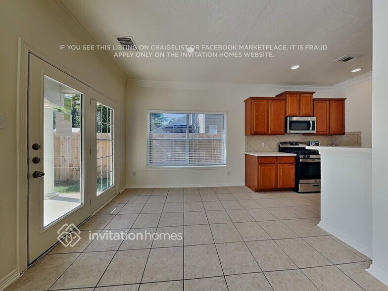 Building Photo - 15231 Henderson Point Dr