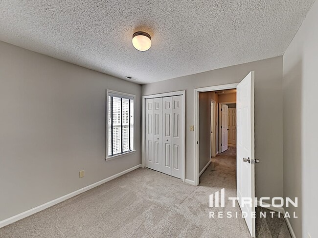 Building Photo - 2113 Ruddy Rd