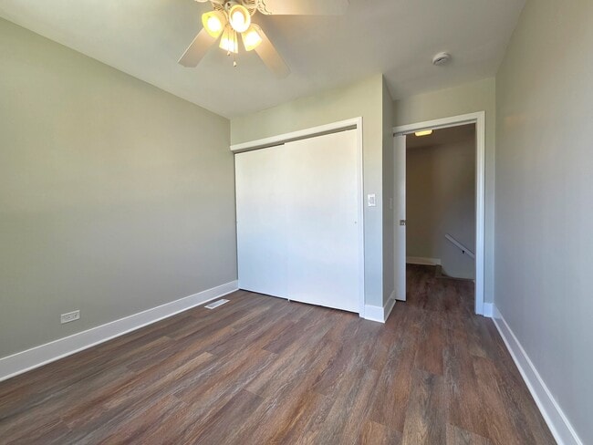 Building Photo - 1672 Cornell Dr
