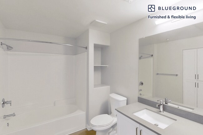 Building Photo - 2777 Alton Pkwy