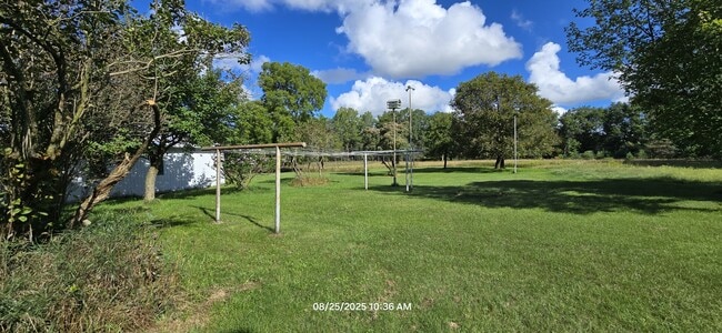 Building Photo - 4729 Carlstrom Rd