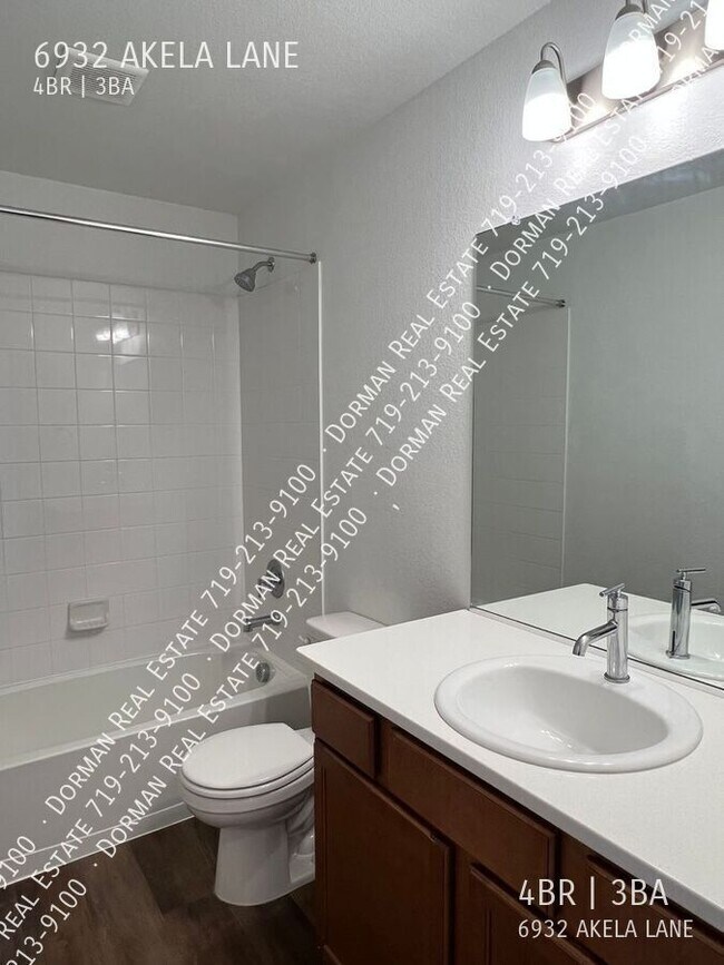 Building Photo - 6932 Akela Ln