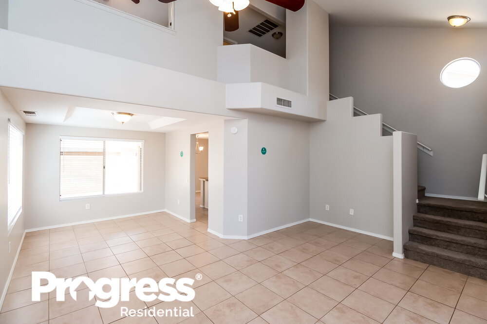 Building Photo - 1130 N Leoma Ln