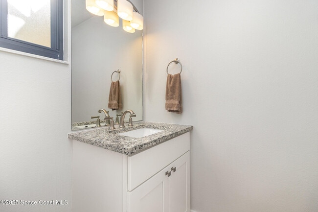 Building Photo - 106 Seawind Dr