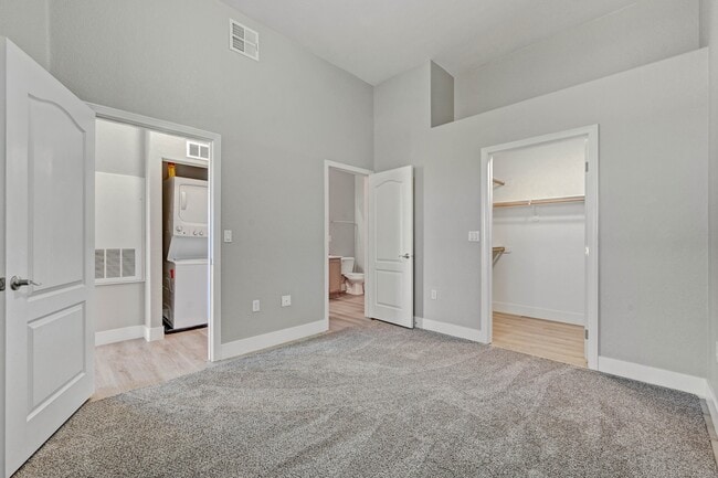 Building Photo - 3574 Desert Cliff St