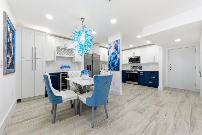 Building Photo - 3520 S Ocean Blvd