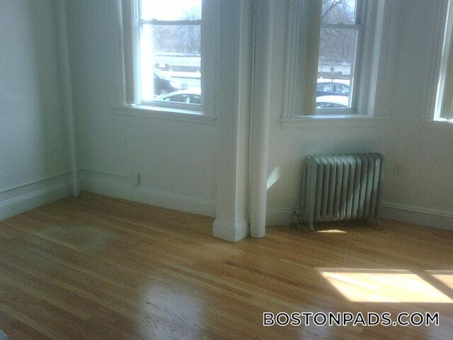 Building Photo - 151 Park Dr