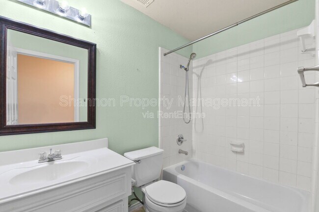 Building Photo - 2711 Polk St