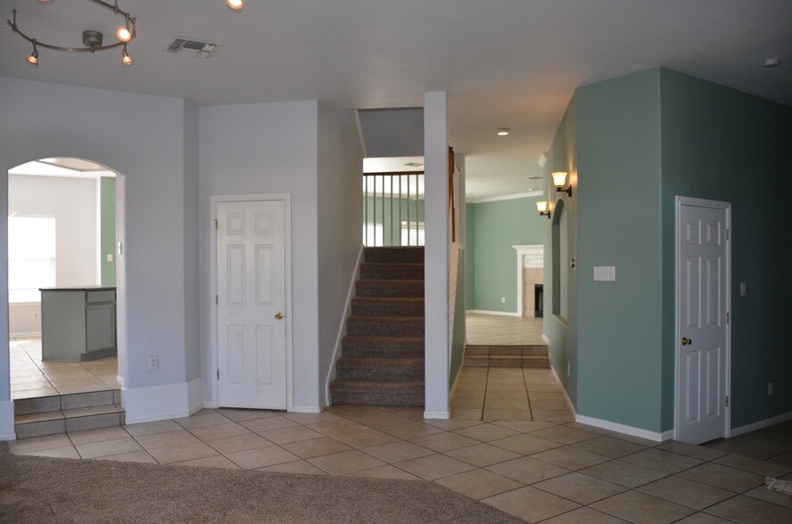 Building Photo - 9142 Maggie Ct