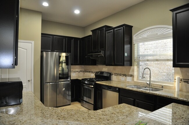 Building Photo - 6315 Denison Oaks Dr