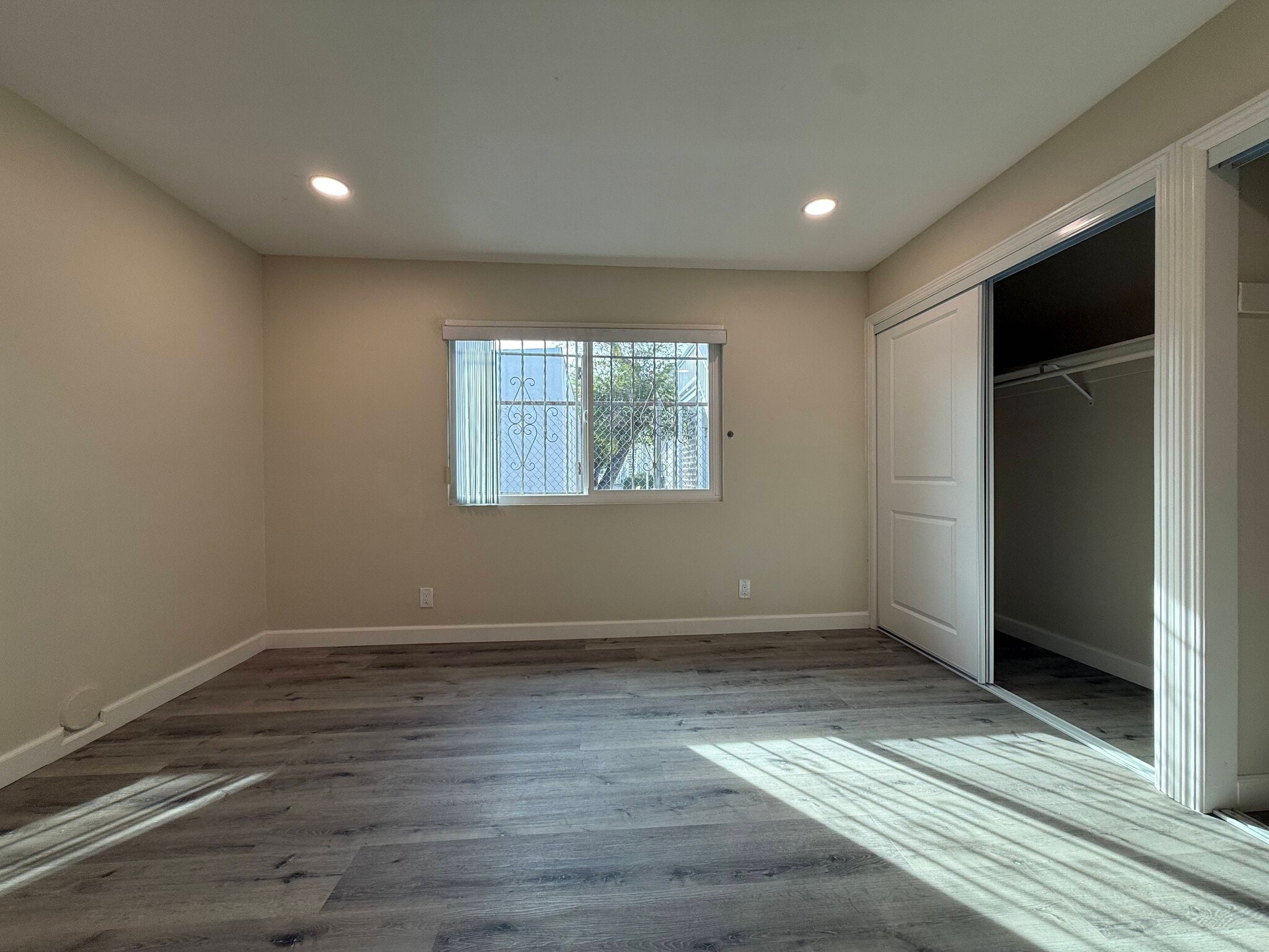 Rear Bedroom - 5343 Lemp Ave