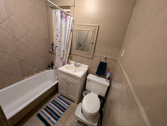 Building Photo - 3617 Boulevard of the Allies