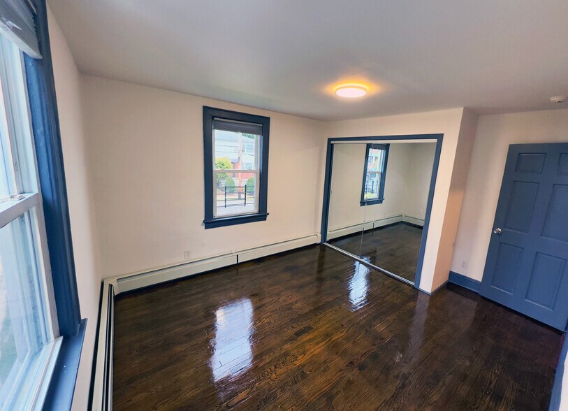 Building Photo - 86 Edgewood Ave