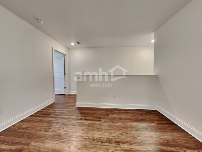 Building Photo - 149 Onate Circle