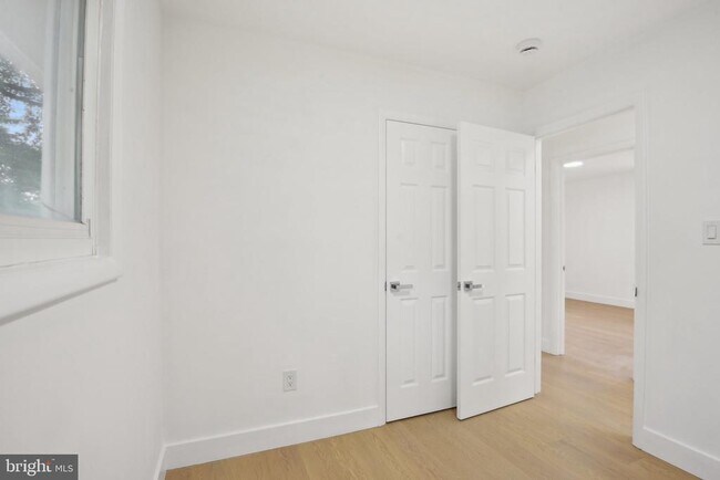 Building Photo - 1814 Ironton Dr