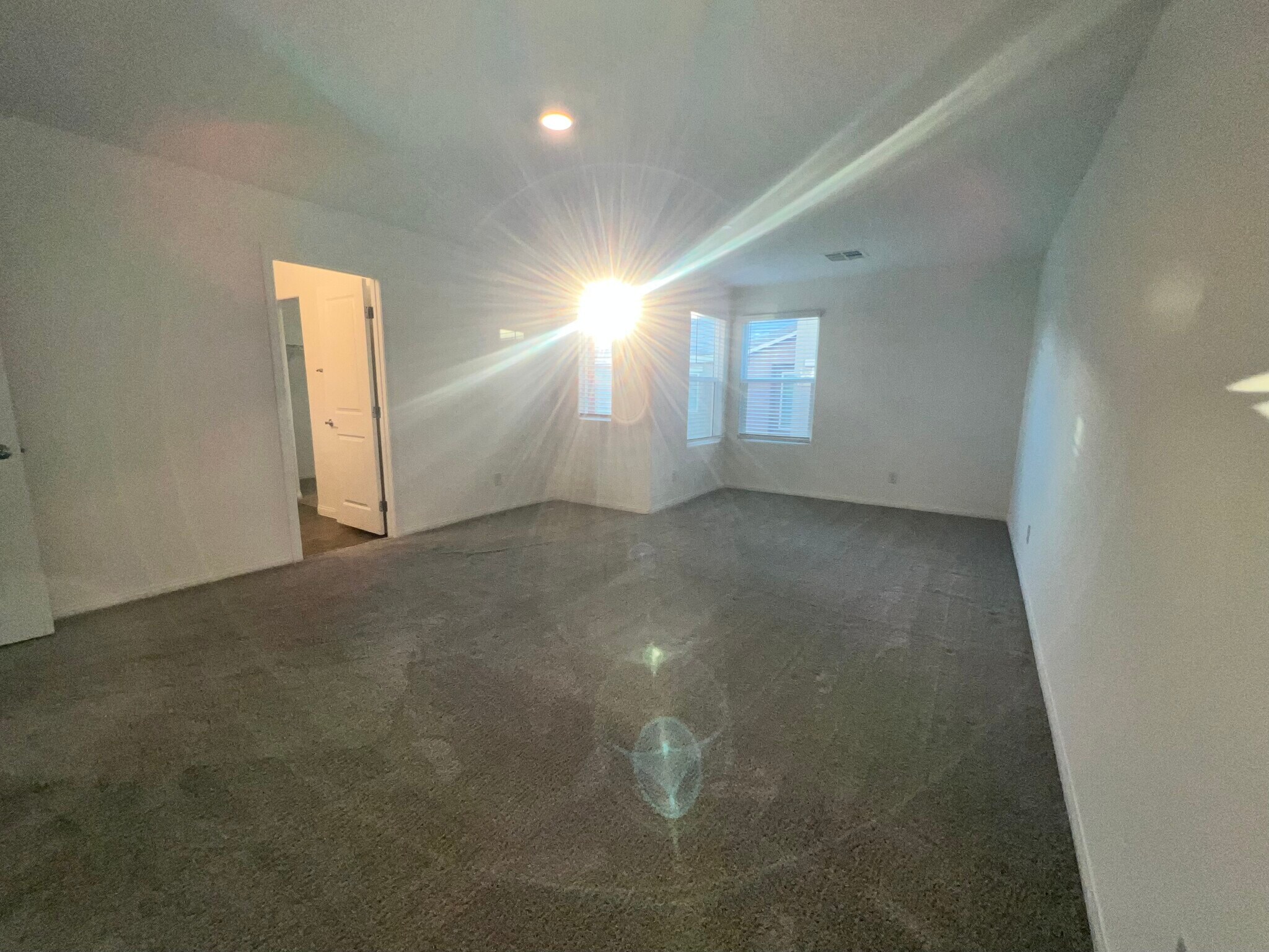 Building Photo - 12185 Scarlet Ember Rd