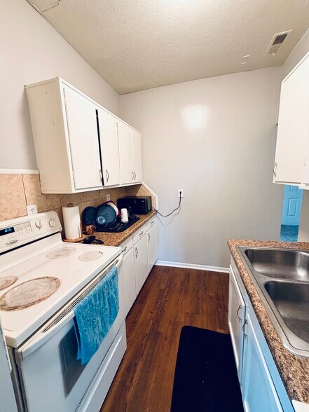 Building Photo - 2515 S St