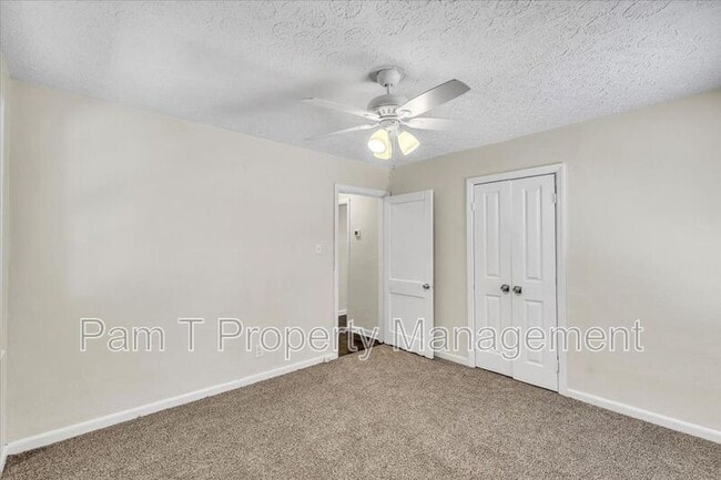 Building Photo - 2310 Lorraine Dr