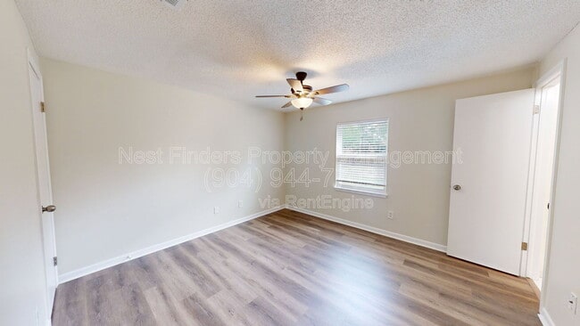 Building Photo - 104 Dolphin Blvd E