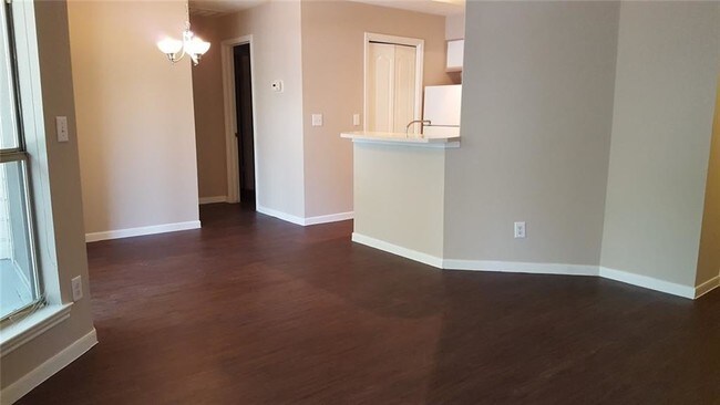 Building Photo - 6000-18 Shepherd Mountain Cove