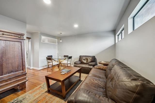 Building Photo - 1804 Gould St