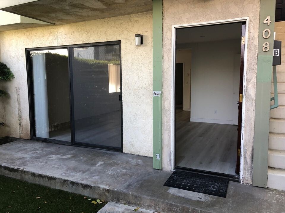 Building Photo - 408 N Venice Blvd