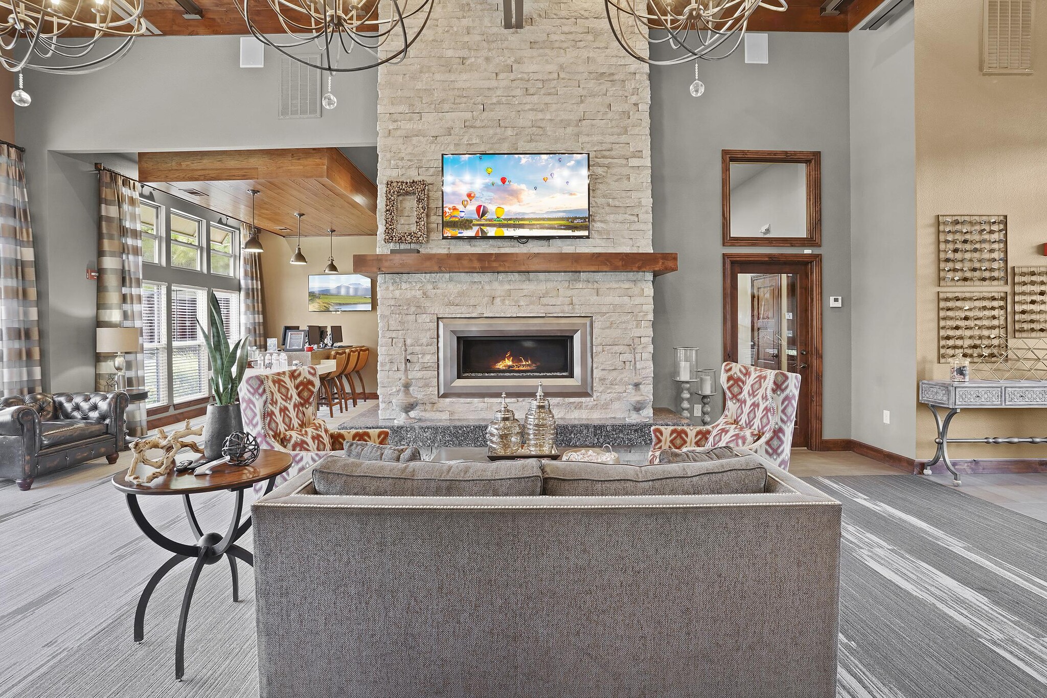 Building Photo - 701 W 101st Pl S