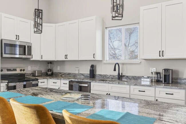 Building Photo - 518 Prospect St