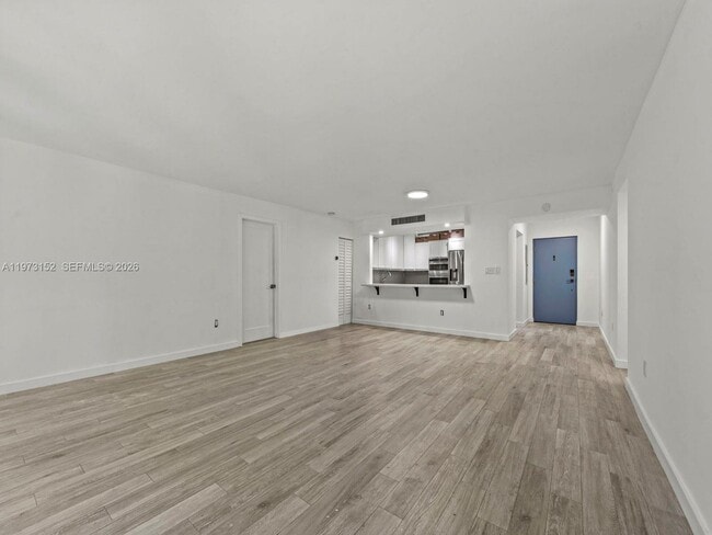 Building Photo - 55 Ocean Ln Dr