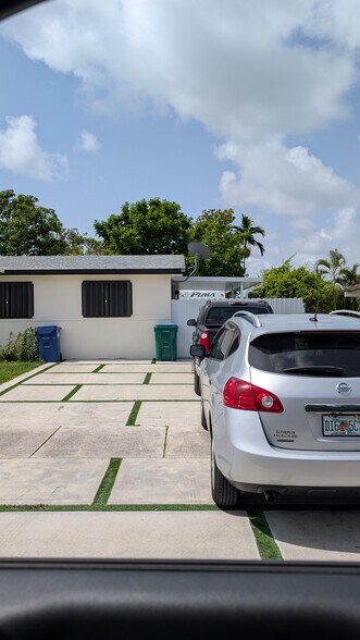 Building Photo - 11430 SW 191st Ter