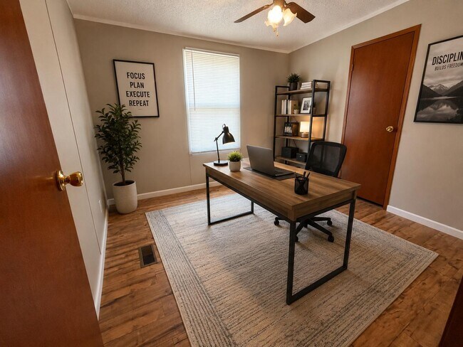 Building Photo - 7118 Tanglewood Dr
