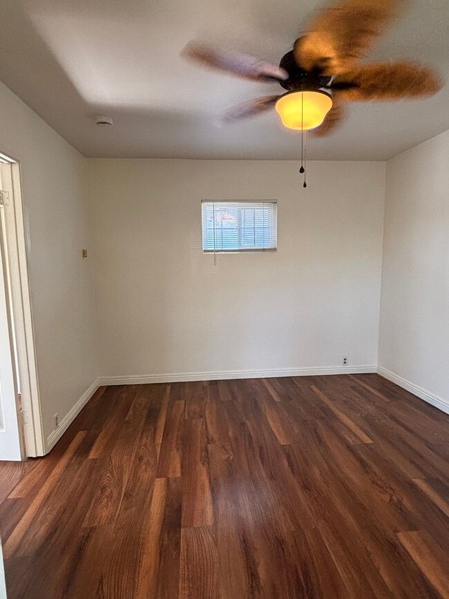 Building Photo - MARKETING SPECIAL!! $500 OFF SECOND MONTHS RENT - Bright & Spacious 2-Bedroom Home with Private P...