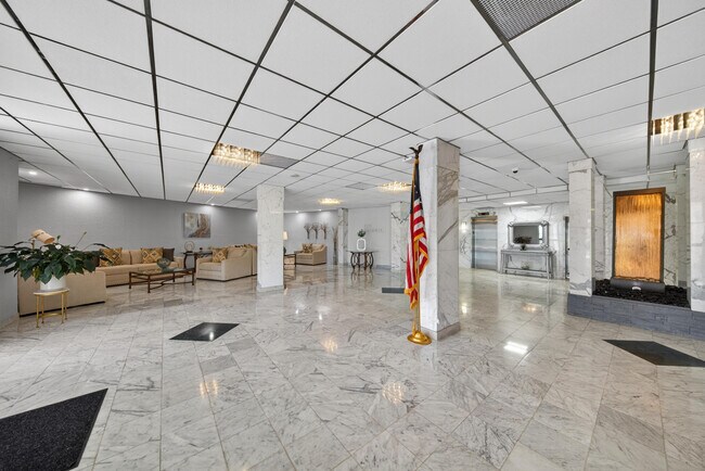 Building Photo - 2851 S Ocean Blvd