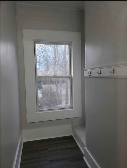 Hallway/mudroom - 65 Summer St