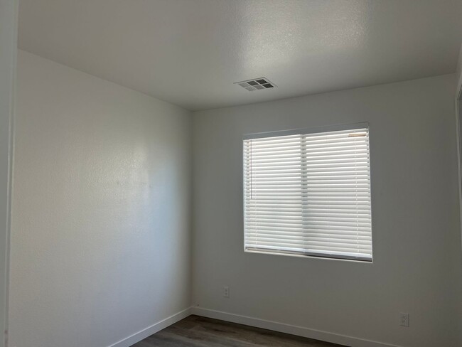 Building Photo - 4 Bedroom Gilbert Home For Rent