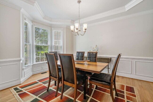 Building Photo - 4 Bed/3 Full Bath Furnished Home in Cary!