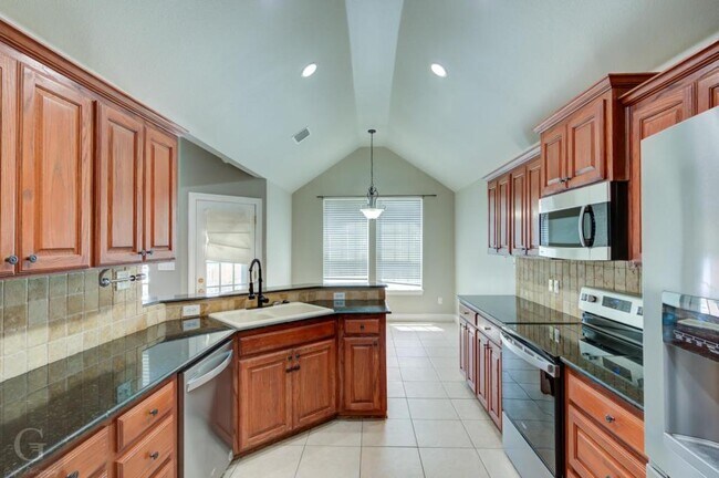 Building Photo - 3910 Le Brooke Ln