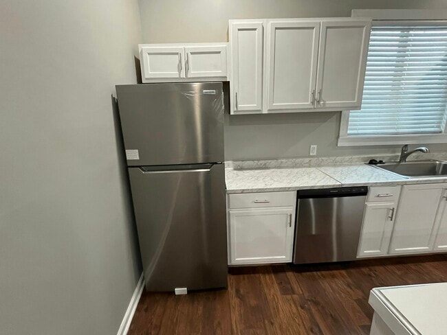 Building Photo - 1518 Howard St