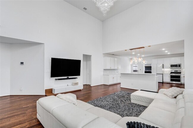 Building Photo - 108 Greenthread Dr