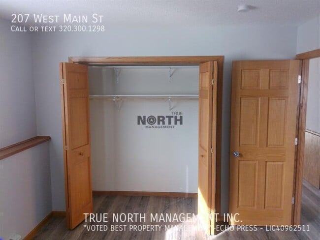 Building Photo - 207 W Main St