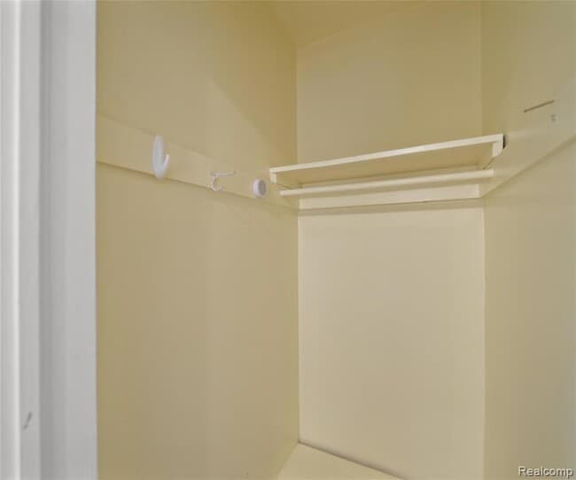 Building Photo - 2017 Harding Ave