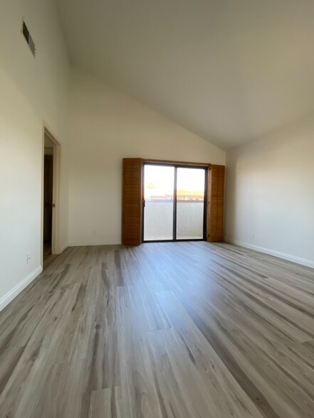 Building Photo - 7 Santa Rosa Ct