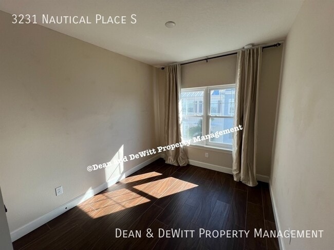 Building Photo - 3231 Nautical Pl S