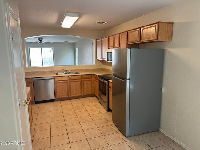 Building Photo - 4209 S Sawmill Rd