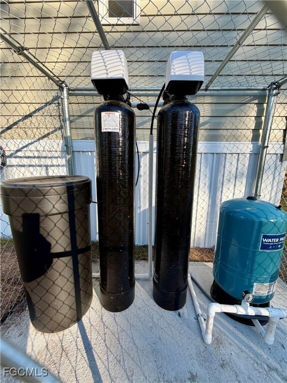 Building Photo - 105 W Marimba Cir