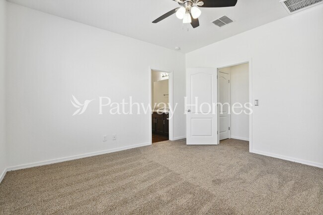 Building Photo - 8216 W Pueblo Ave