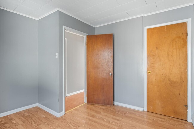 Building Photo - 213 Fletcher Ave