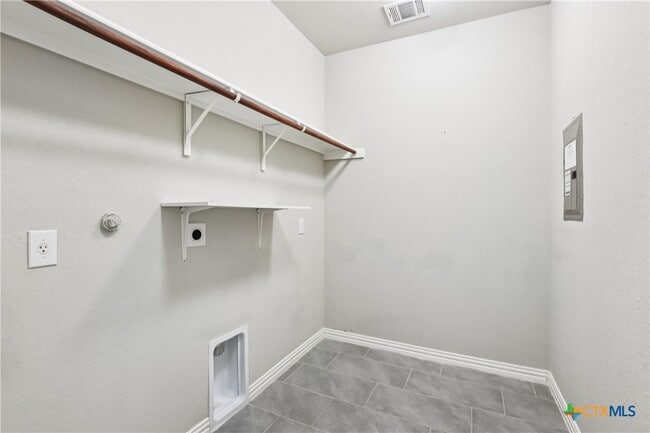 Building Photo - 1225 Havens Cross