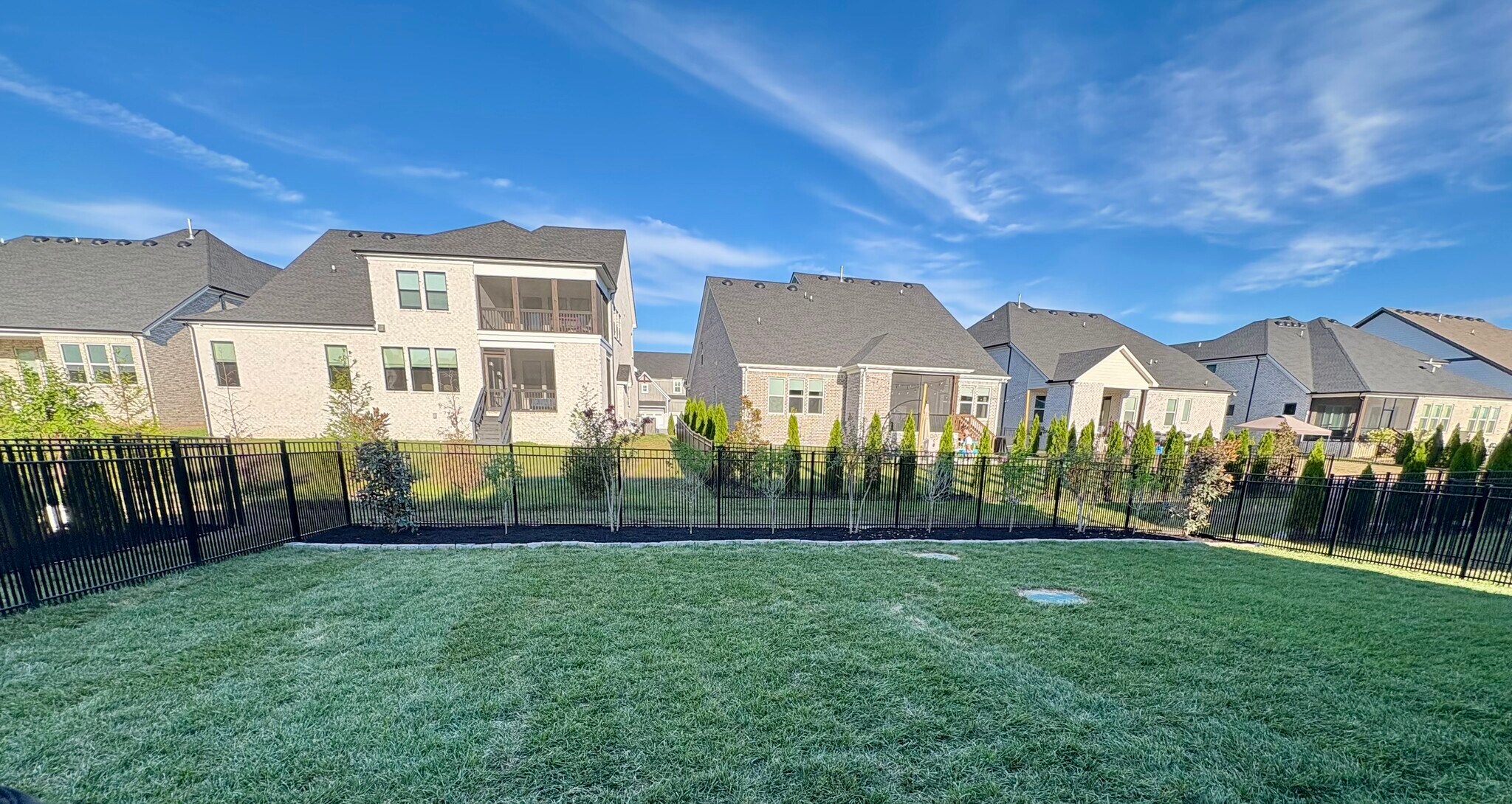 Building Photo - 5052 High Park Hill Dr