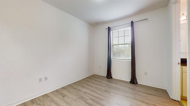 Building Photo - 14315 Swanley St
